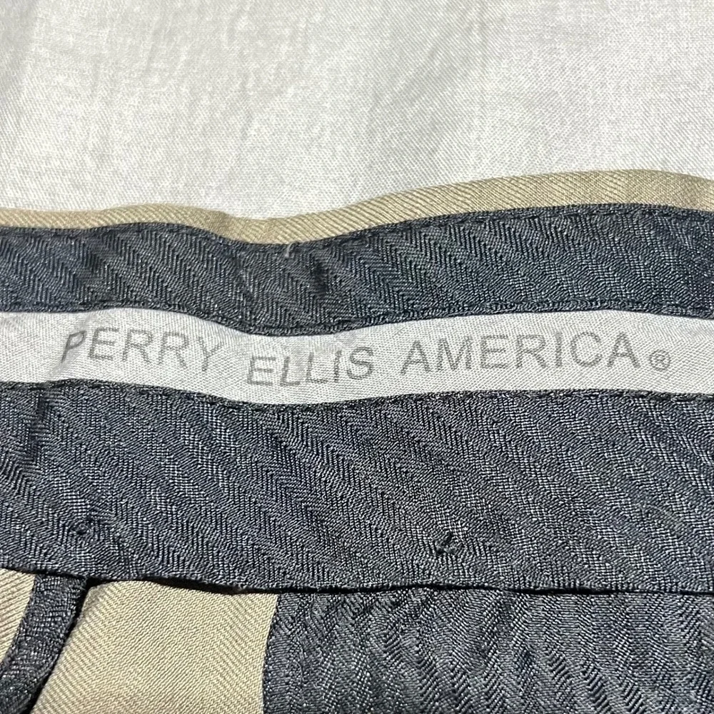 Perry Ellis America Mens 40x30 Tan Pleated Cuffed Dress Pants Khaki Trousers